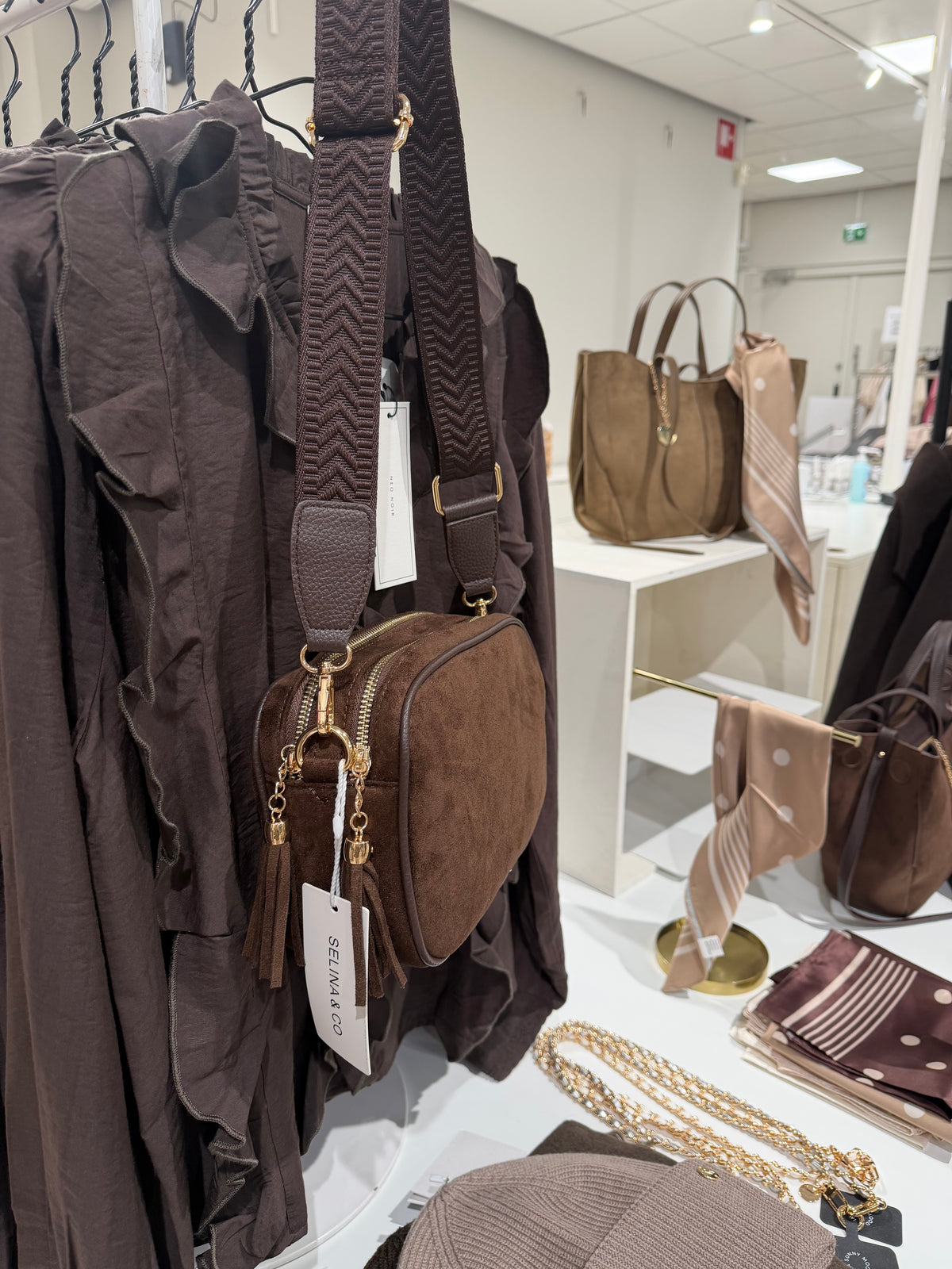 Selina & Co - Suede käsilaukku,Dark Coffee