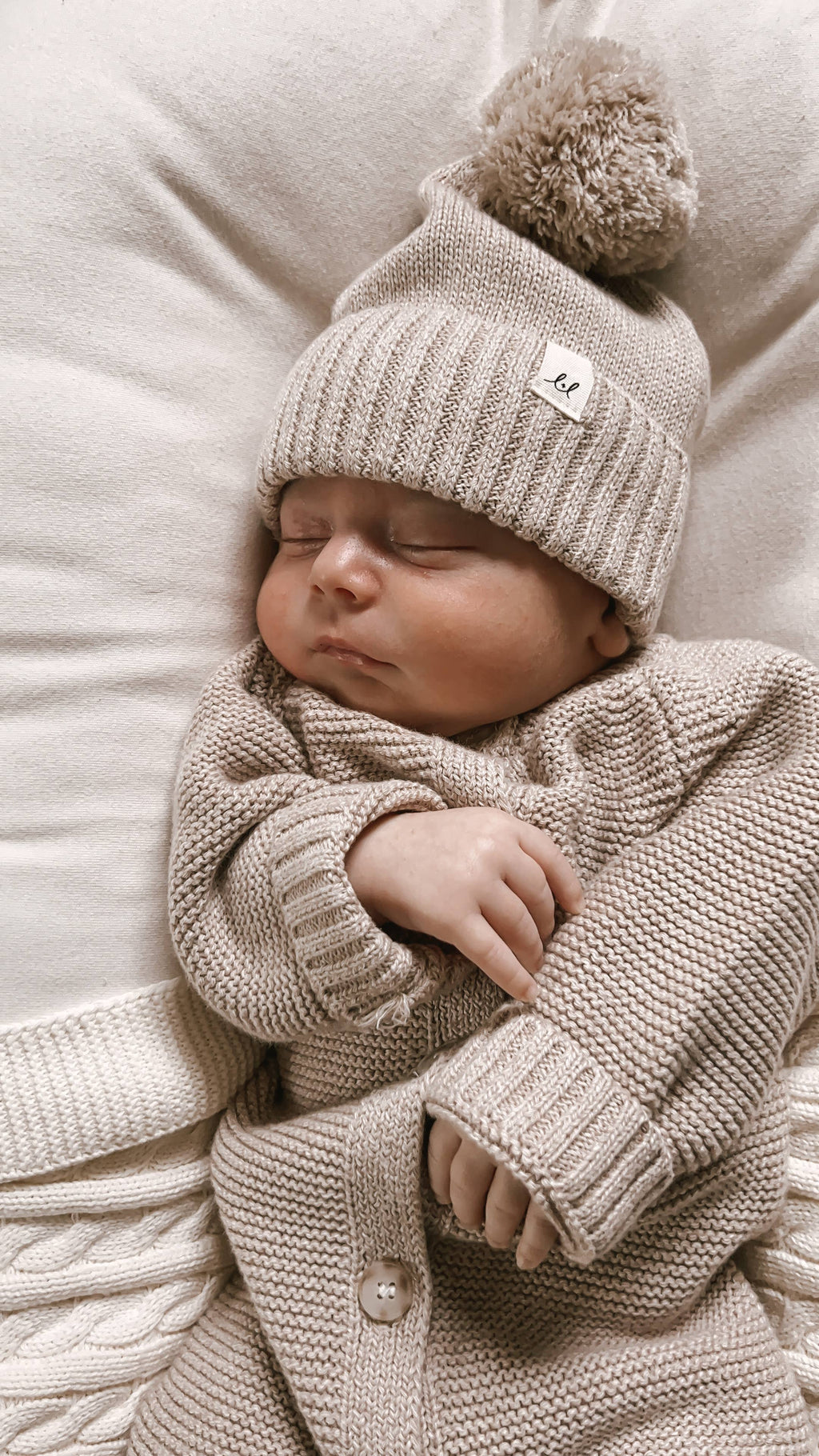 Luna + Luca - neulehaalari -Beige