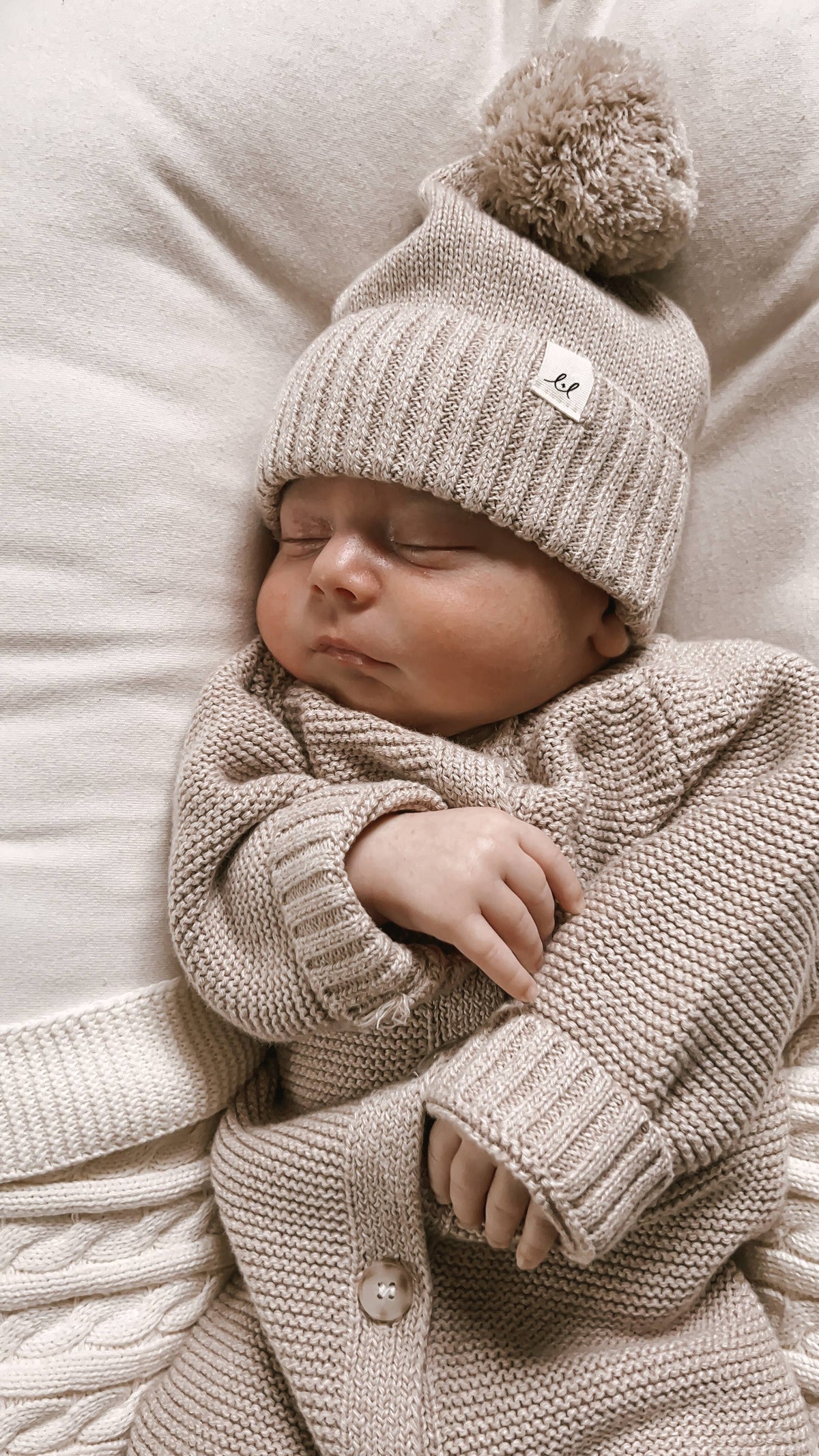 Luna + Luca - neulehaalari -Beige